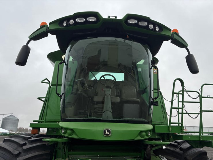 2013-john-deere-s670-image-13