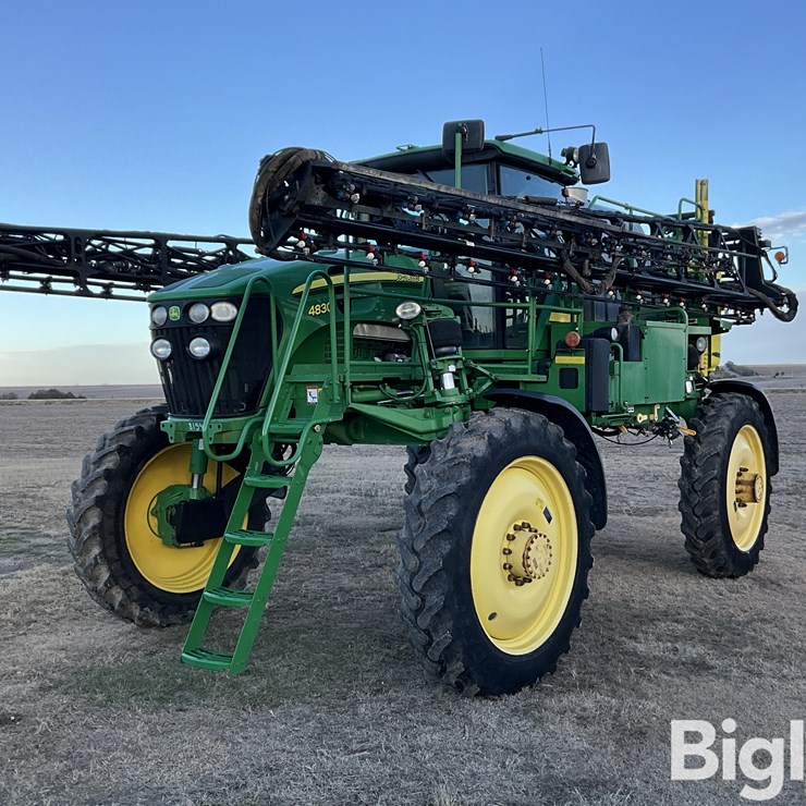 2010 JOHN DEERE 4830