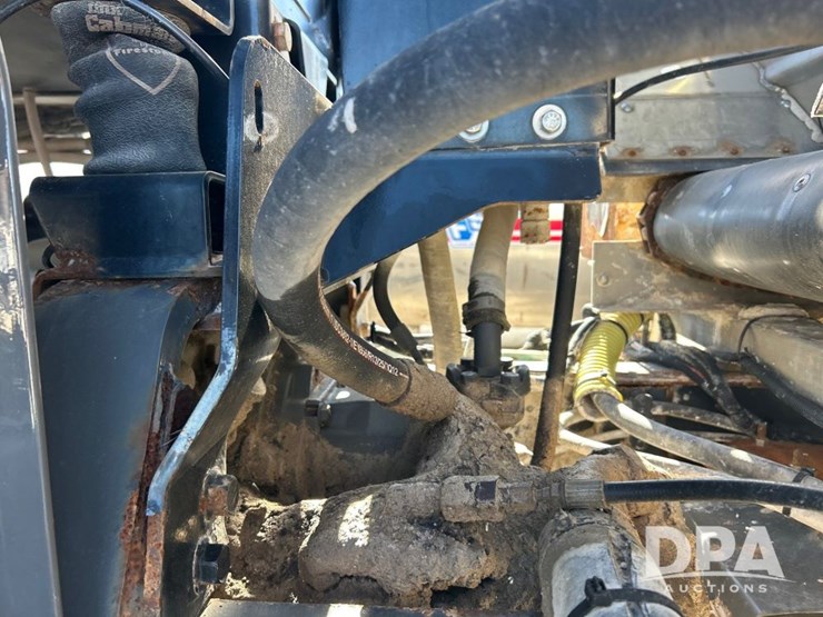 2012-terra-gator-8400b-dry-floater-(ls0482)-image-36