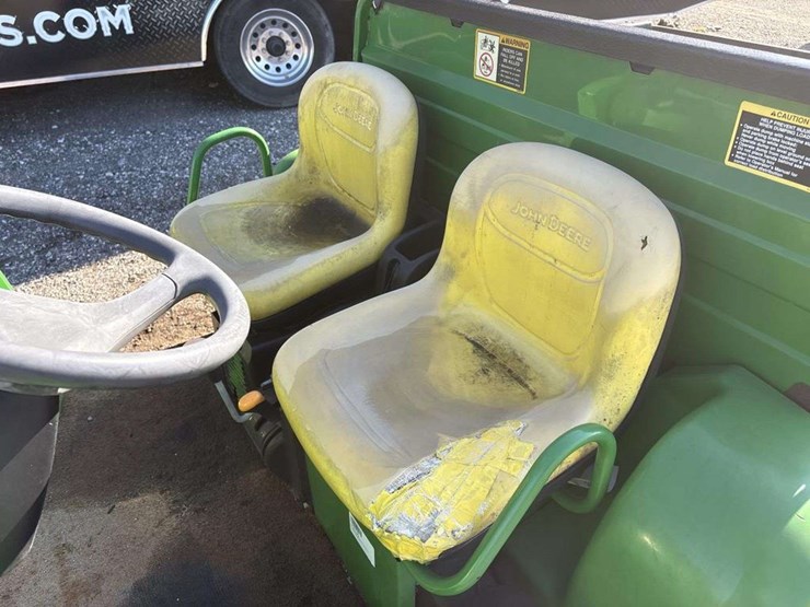 john-deere-gator-image-15