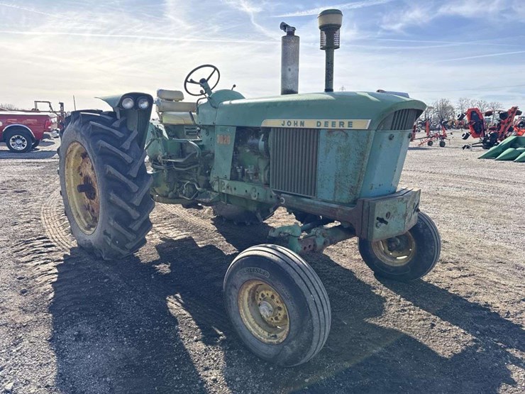 john-deere-3020-image-7
