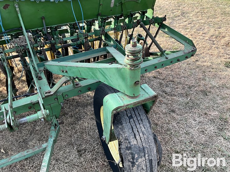 john-deere-14-image-15