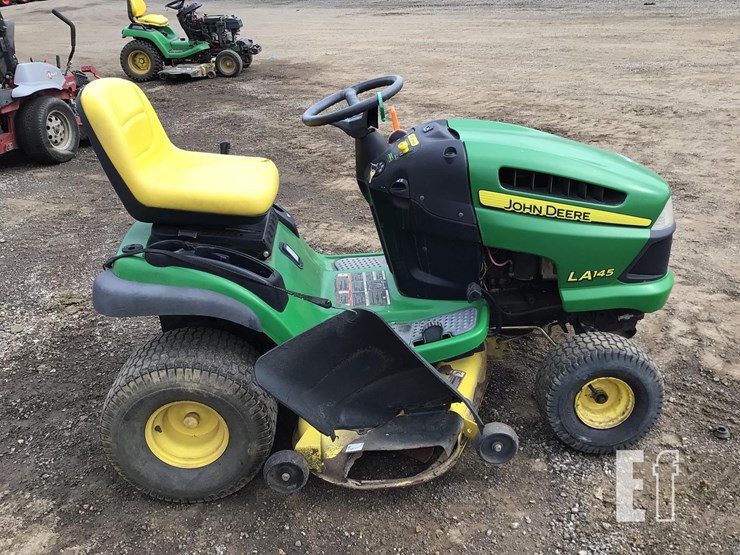 john-deere-la145-image-3