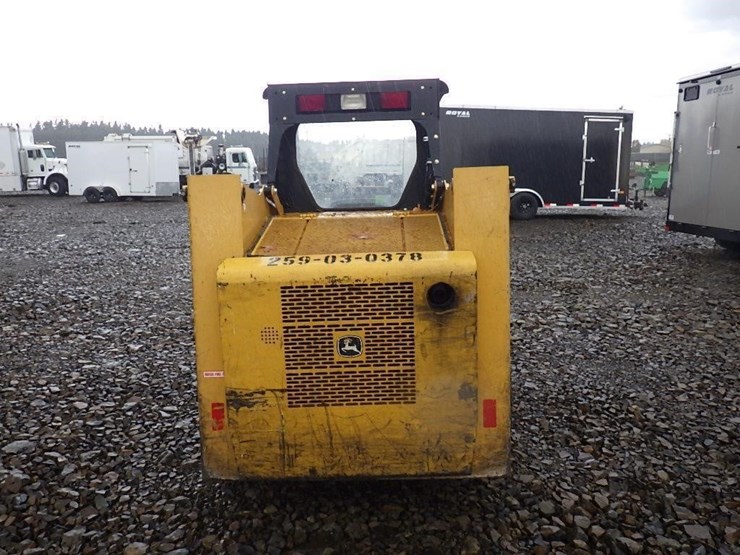 2011-deere-315-image-6