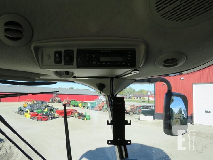 2012-john-deere-s660-image-41