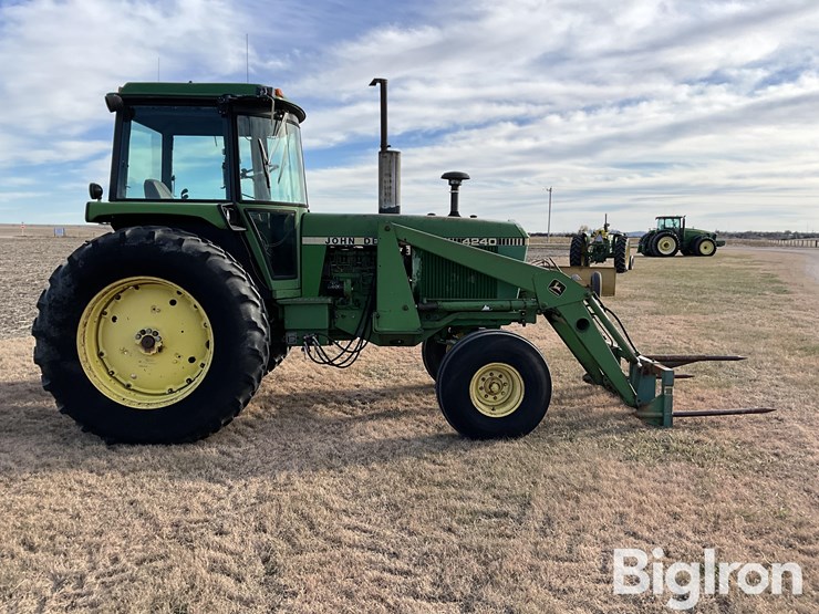 1979-john-deere-4240-image-4