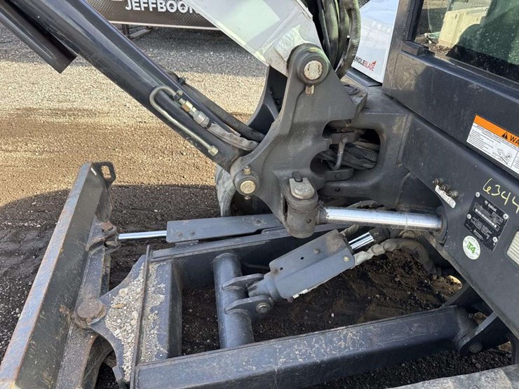 2012-bobcat-e50-image-13