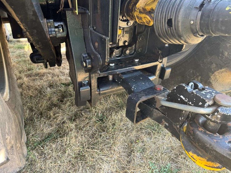 2014-case-ih-235-image-5