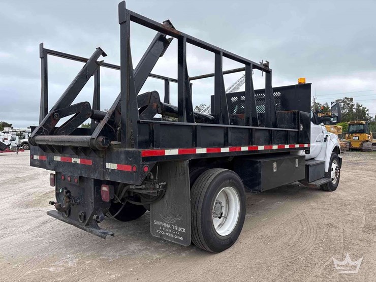 2019-ford-f750-image-3