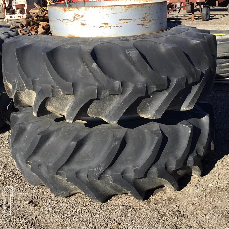 GOODYEAR 20.8-38 T-RAIL DUALS