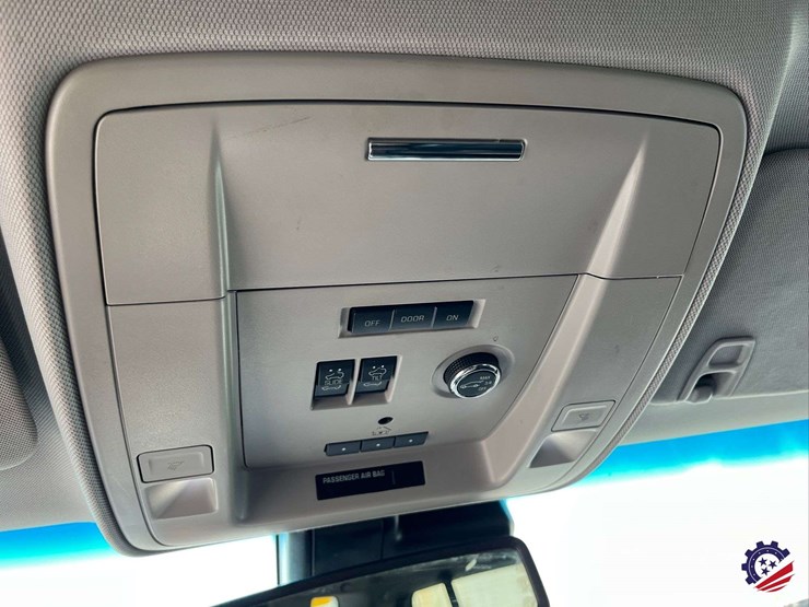 2015-chevrolet-tahoe-ltz-image-75