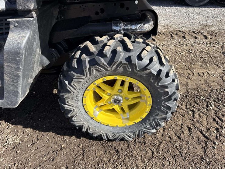 2020-john-deere-2020-image-11