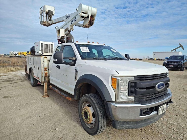 2017-ford-f550-image-2