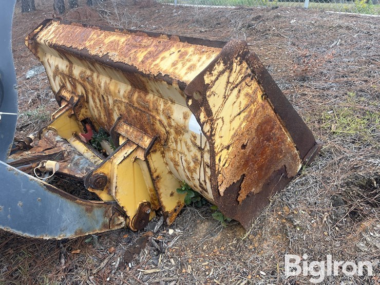 2018-deere-304l-image-15