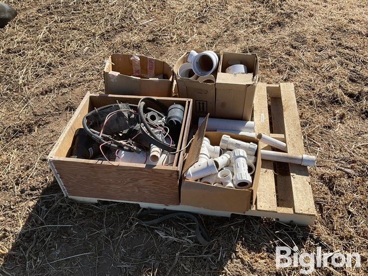pallet-of-misc-plumbing-supplies-image-4