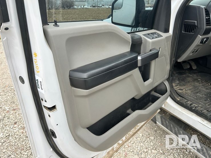 2019-ford-f150-xlt-image-21