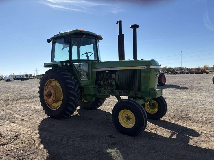 john-deere-4430-image-5