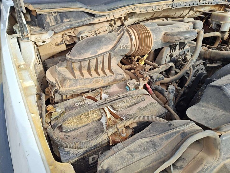 2017-ford-f550-image-11