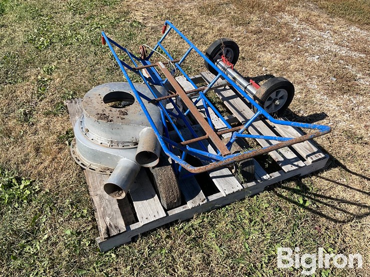 pallet-of-misc-dolly-equipment-image-1
