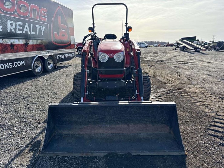 massey-ferguson-2705e-image-7