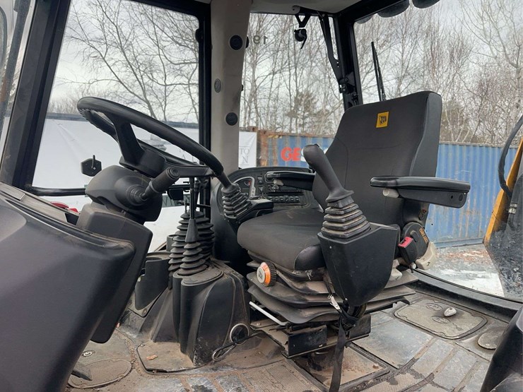 2015-jcb-3cx-image-20