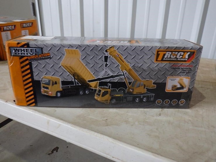 remote-control-crane-toy-image-2