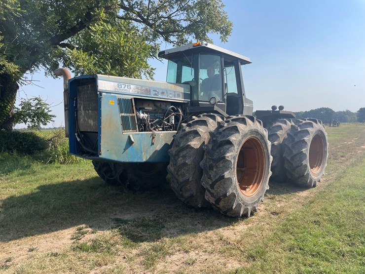 1991-versatile-876-image-1