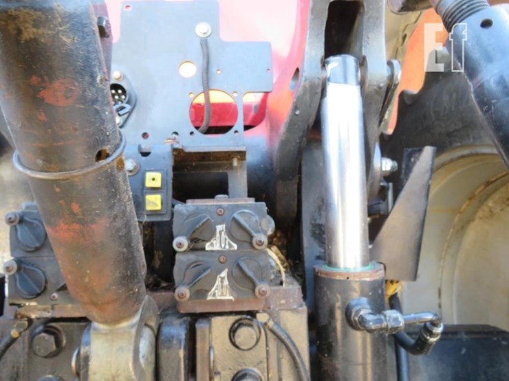 case-ih-mx230-image-10