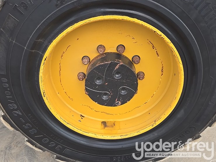 2019-caterpillar-tl1255d-image-42