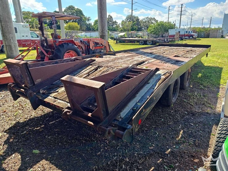 1993-custom-trailer-image-3