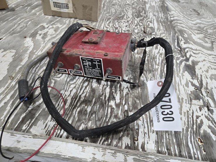 new-holland-782-image-1