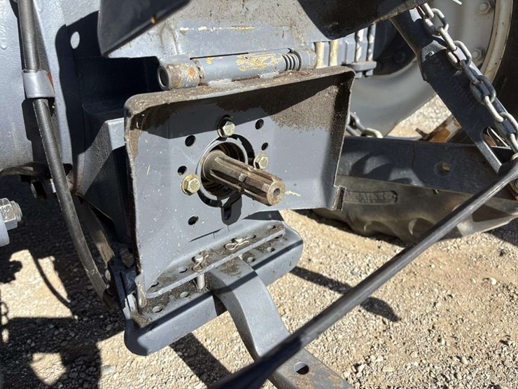 new-holland-3430-image-34