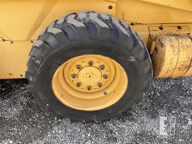 1998-new-holland-lx565-image-13