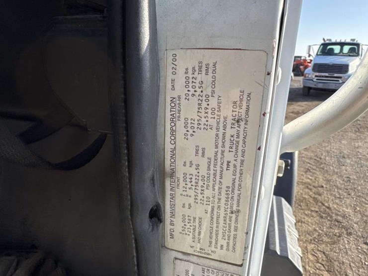 2000-international-9200-image-23