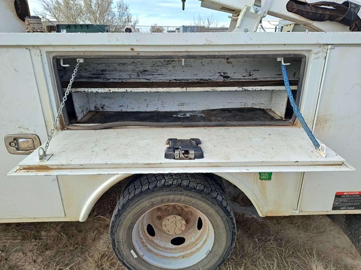 2019-ford-f550-image-26