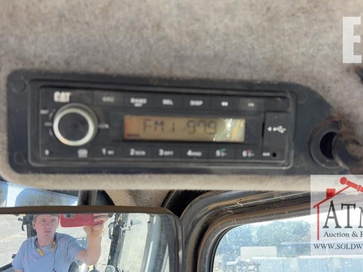 caterpillar-420f2-it-image-43