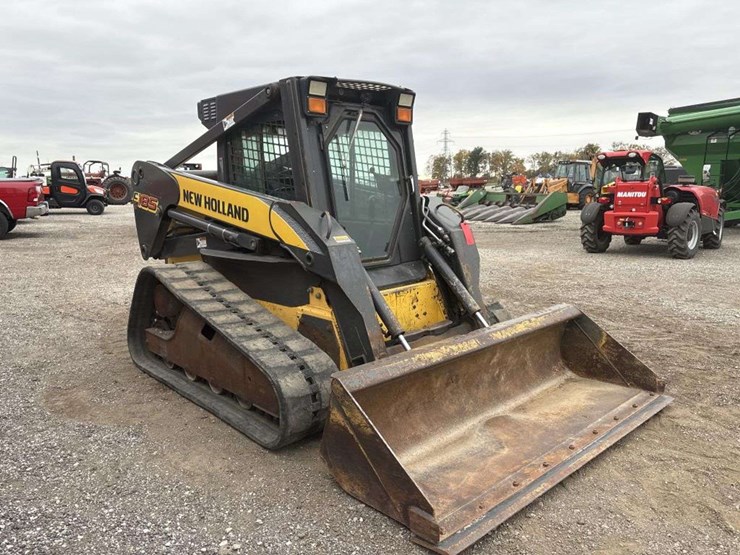 new-holland-c185-image-14