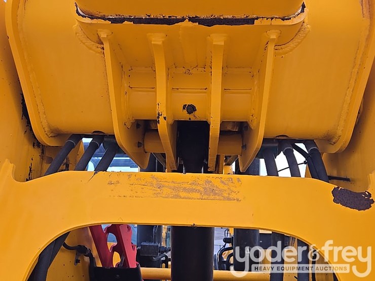 2017-jcb-512-56-image-74