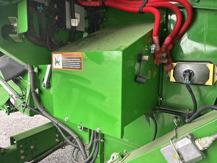 2013-john-deere-s670-image-76