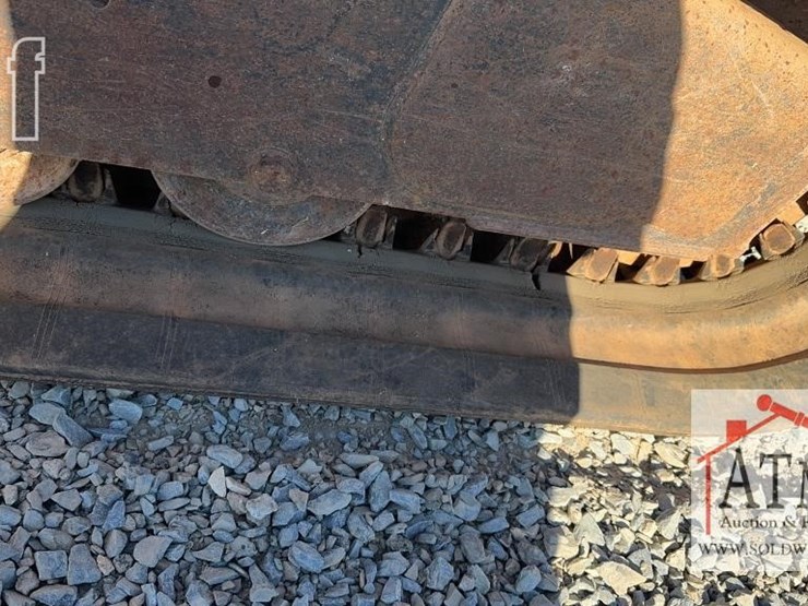 2008-bobcat-t300-image-22