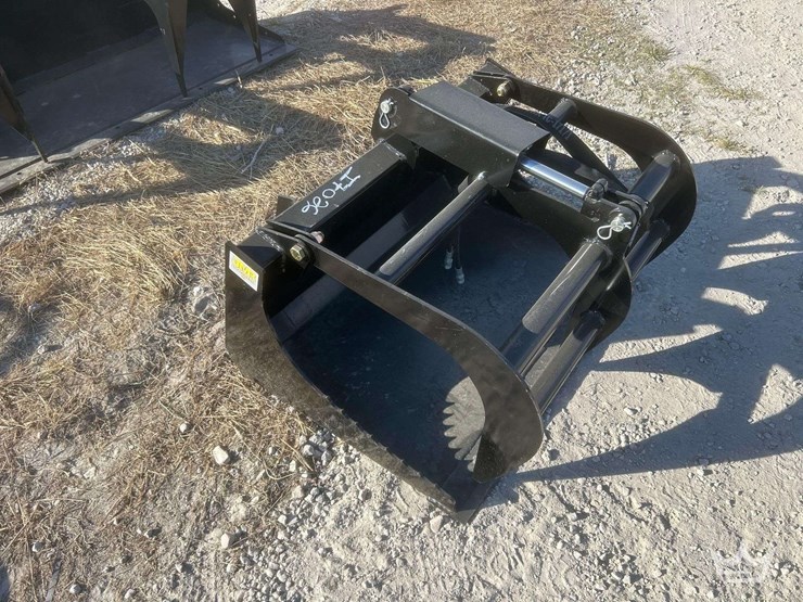 2025-jmr-single-cylinder-grapple-bucket-mini-skid-steer-attachment-image-3