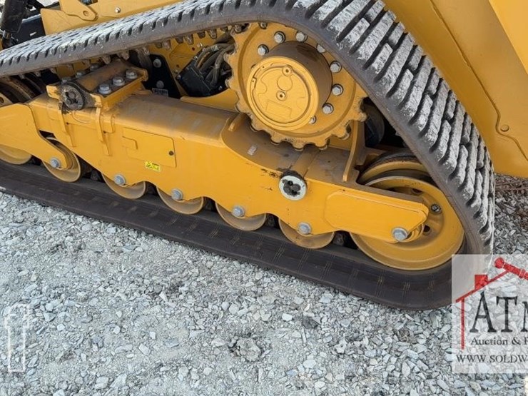 2023-caterpillar-289d3-image-39