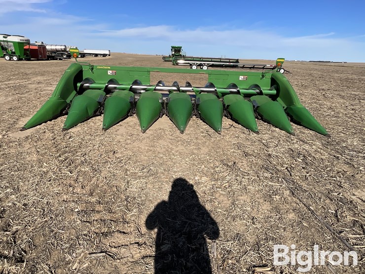 2009-john-deere-608c-image-2