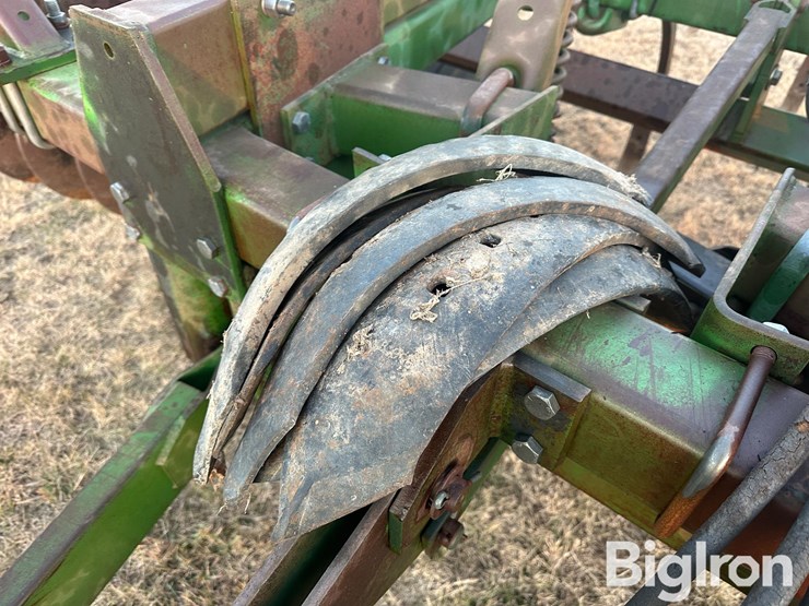 john-deere-712-image-12