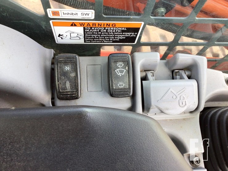 2024-kubota-svl97-2-image-18