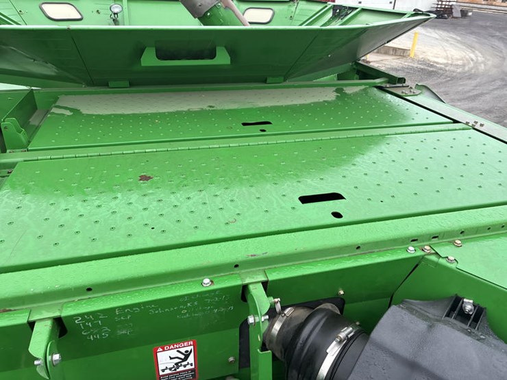 2013-john-deere-s670-image-87