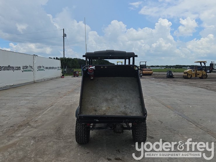 2020-club-car-carryall-1700-image-1025