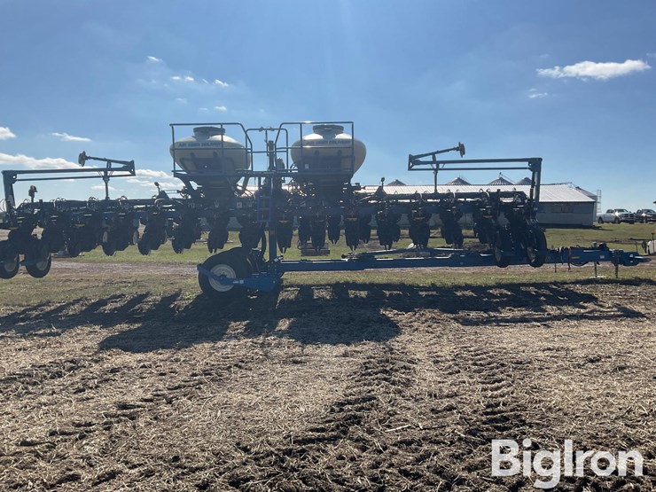 2012-kinze-3660-image-4