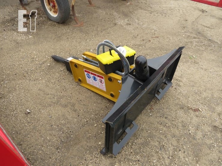 skid-loader-cement-breaker-new-image-4