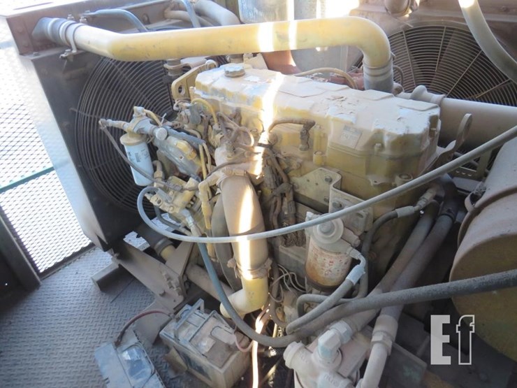 2015-caterpillar-c9-image-9